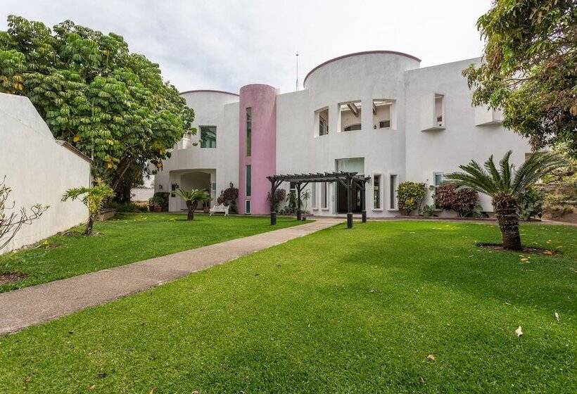 OYO Hotel Palma Real