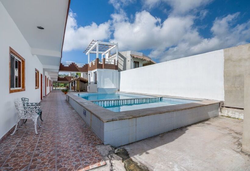 OYO Hotel Palma Real