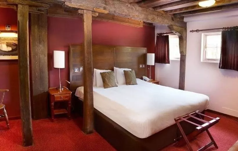 هتل The Riverside Inn