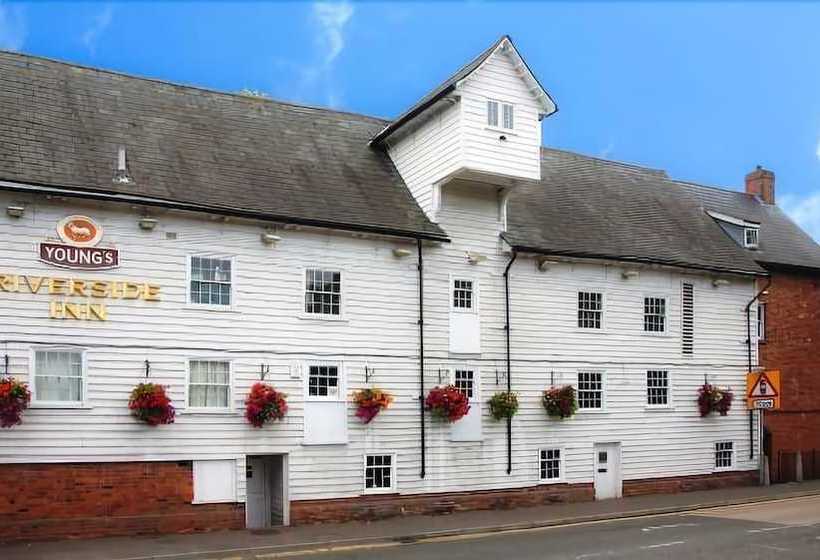 호텔 The Riverside Inn