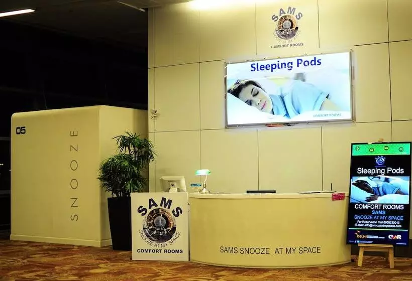 Hotel Sams Snooze At My Space