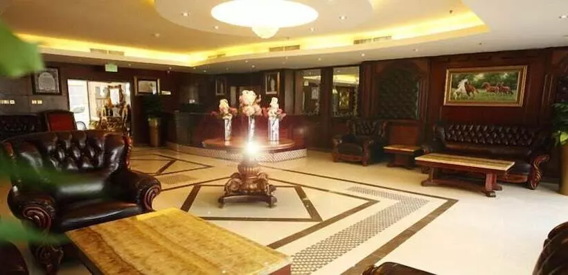 هتل Tourist