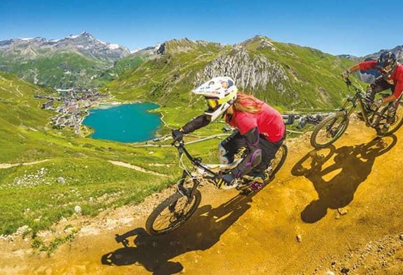 هتل Village Montana By Les Etincelles