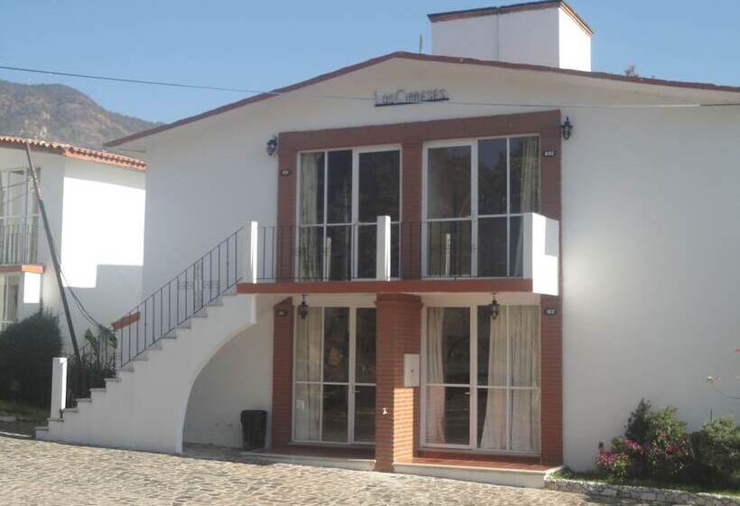 هتل Villas De La Montana