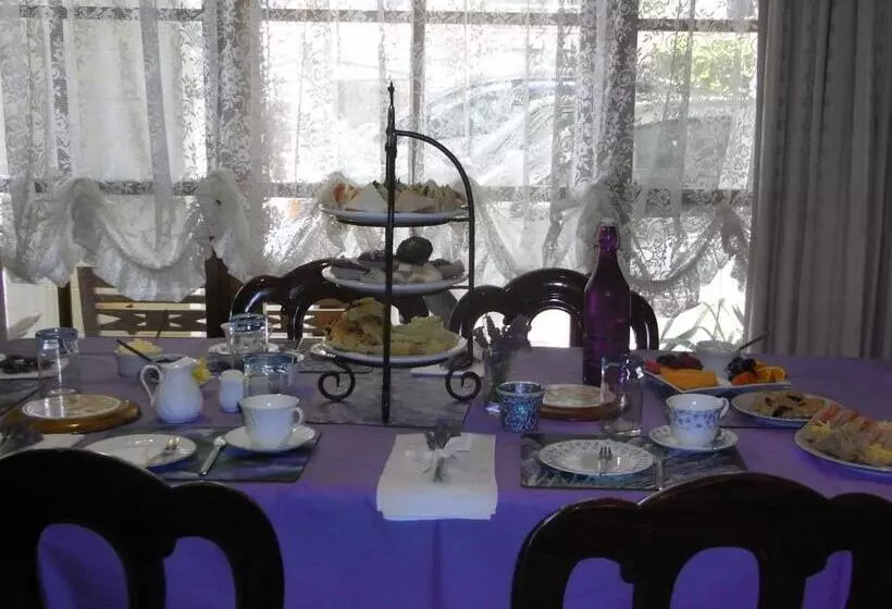 Lavender House Bed & Breakfast