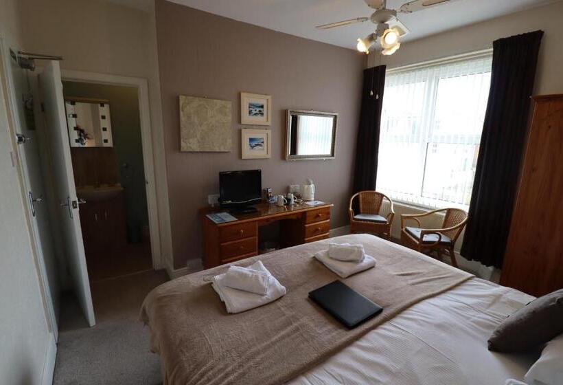 Merritt Guest House B&b