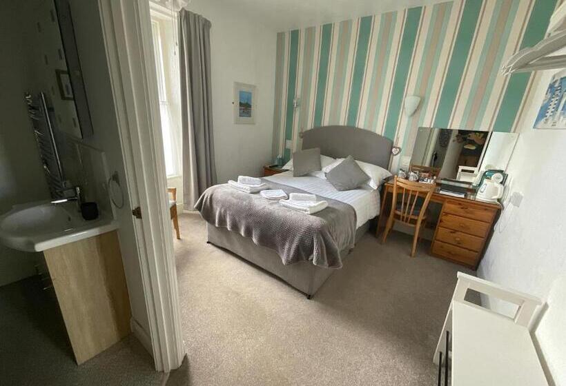 Merritt Guest House B&b