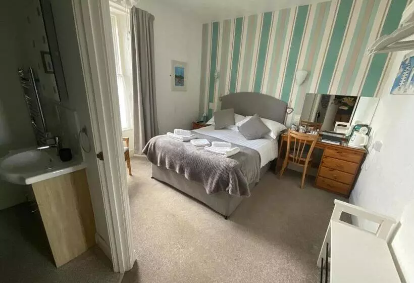 Merritt Guest House B&b