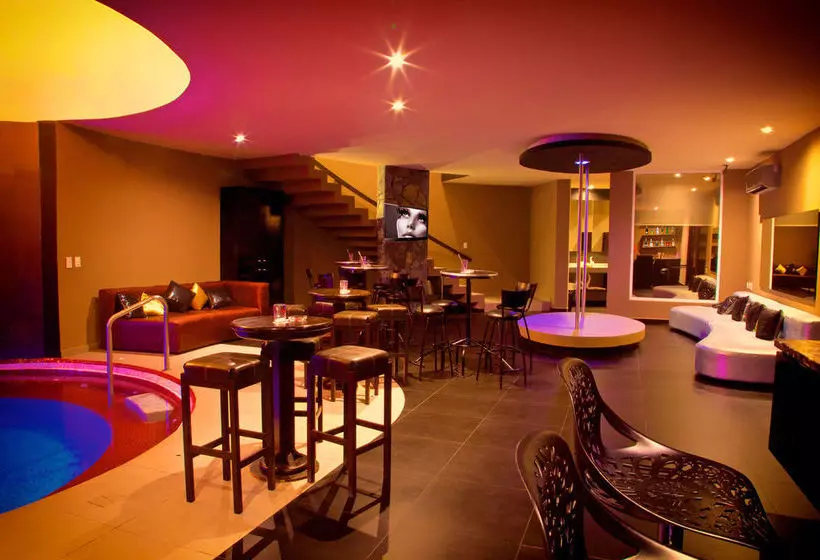汽车旅馆 Cancun Private Party - Adults Only