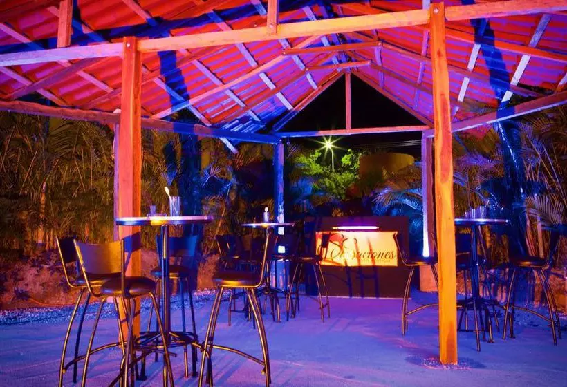 汽车旅馆 Cancun Private Party - Adults Only