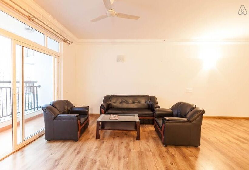 Park Inn Hospitality Apartment