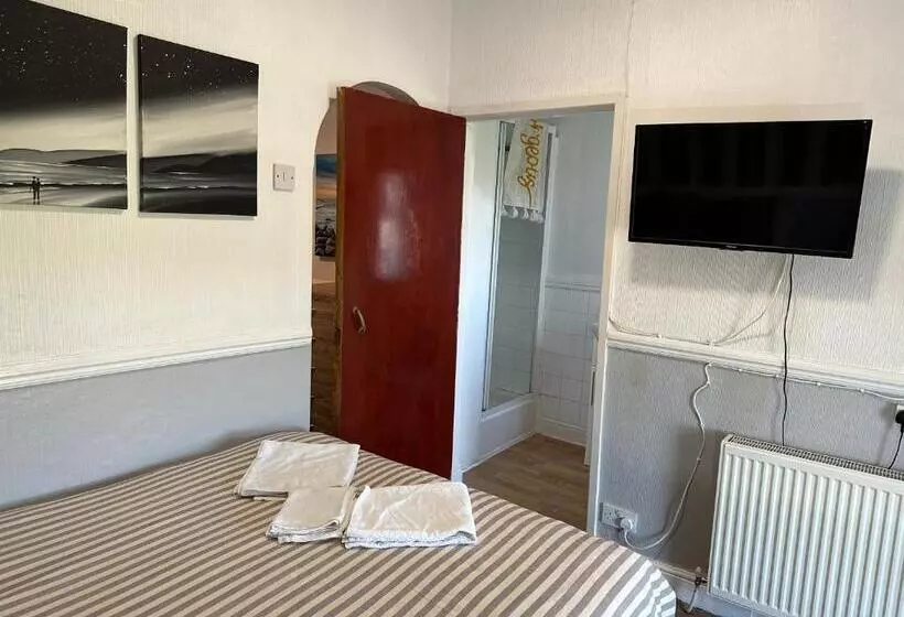 Majatalo Tuxford House