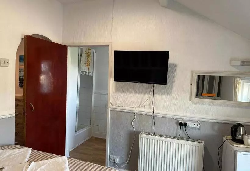 Majatalo Tuxford House