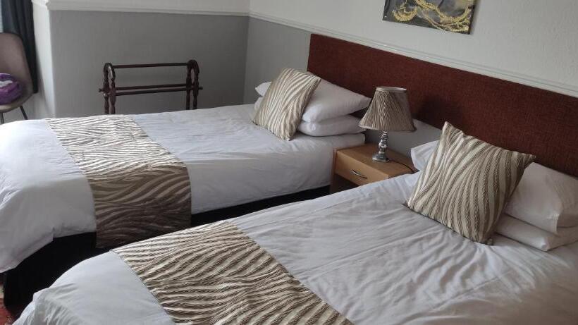 膳宿费 Tuxford House