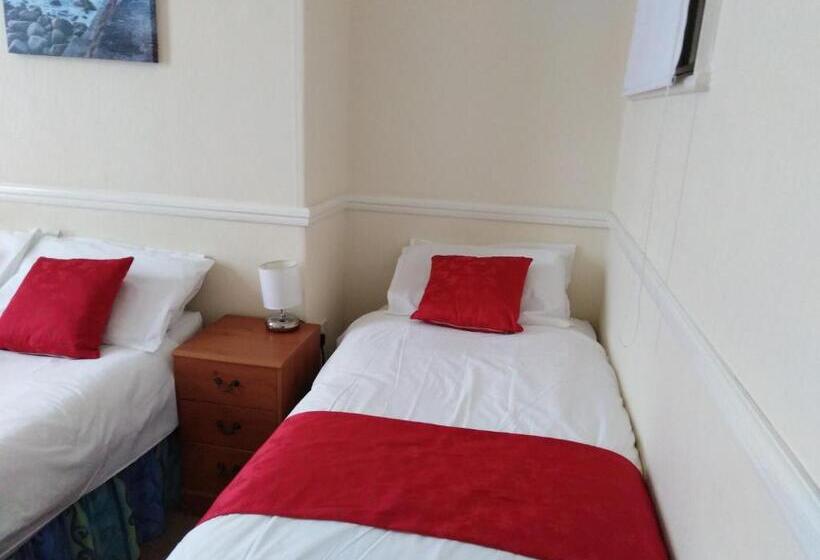 膳宿费 Tuxford House