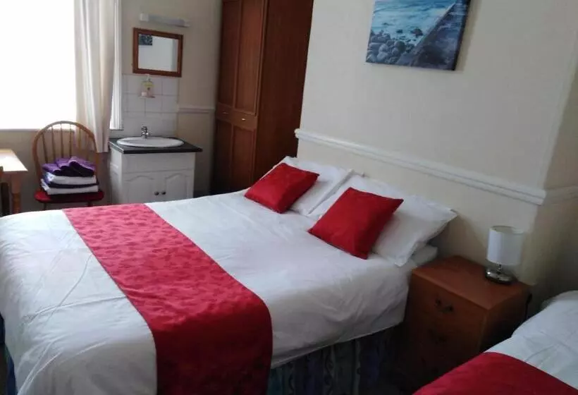 Majatalo Tuxford House