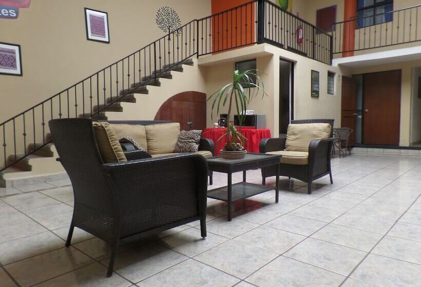 Uke Inn Hotel & Suites