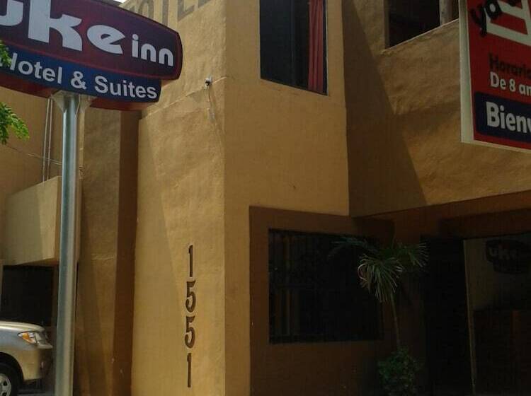 Uke Inn Hotel & Suites