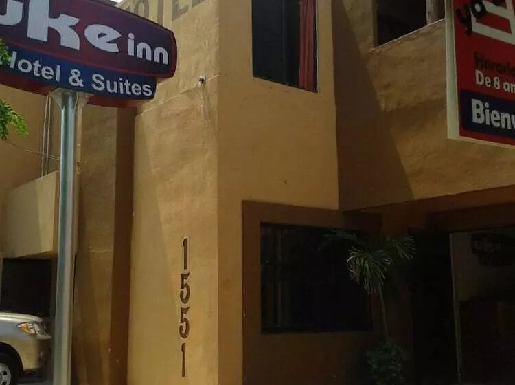 Uke Inn Hotel & Suites