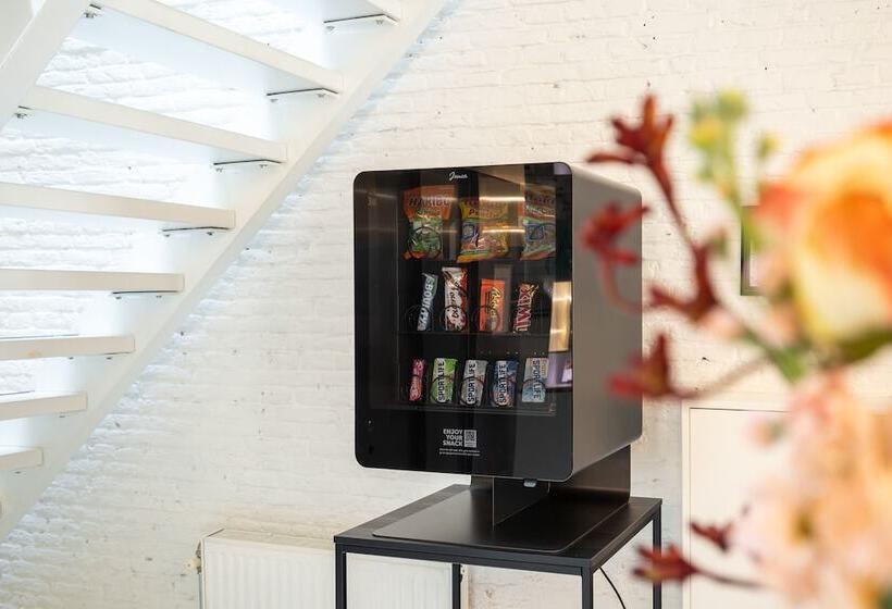 Yays Amsterdam Salthouse Canal By Numa