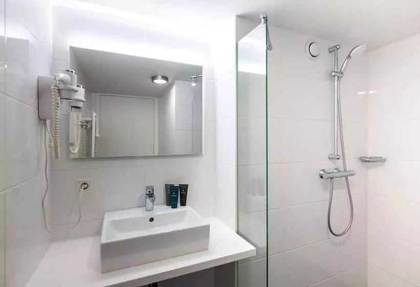 Yays Amsterdam Salthouse Canal By Numa