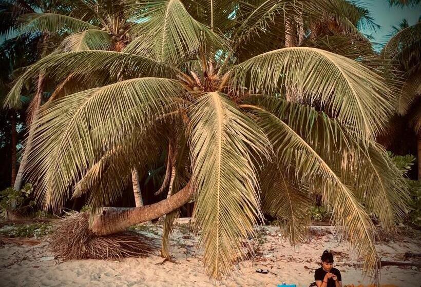 בית מלון כפרי Blue Sea Restaurant & Bungalows