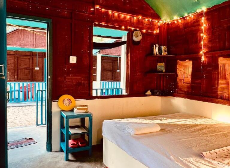 בית מלון כפרי Blue Sea Restaurant & Bungalows