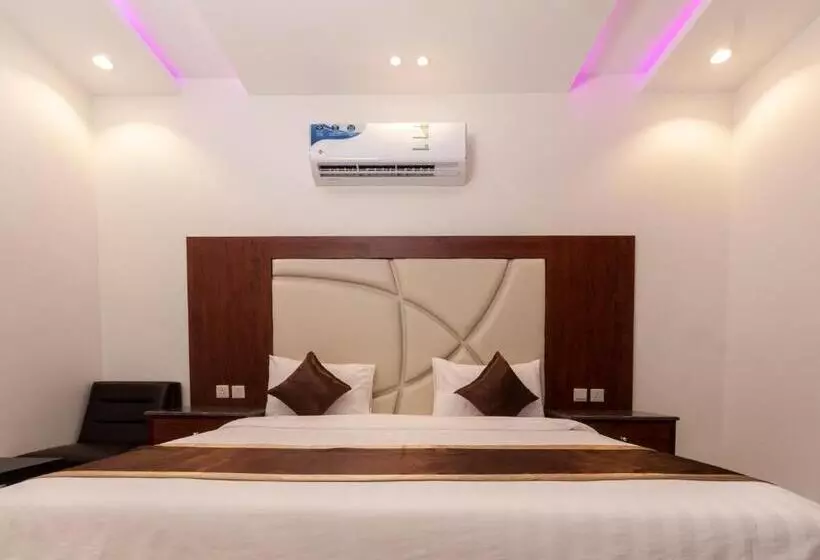 مكارم الورود للشقق المخدومة