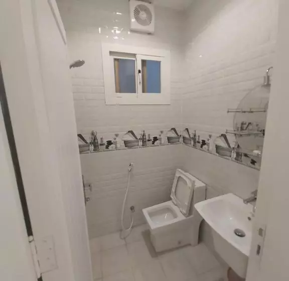 مكارم الورود للشقق المخدومة