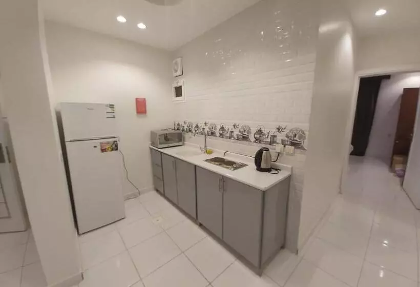 مكارم الورود للشقق المخدومة