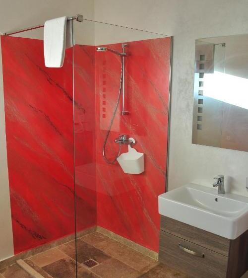 پانسیون Blue Border