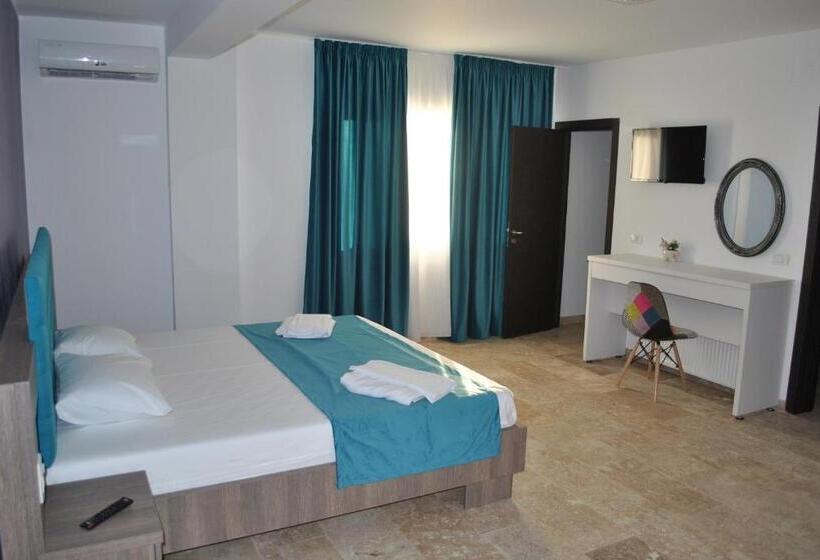 پانسیون Blue Border