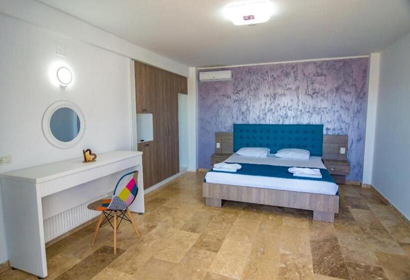 پانسیون Blue Border