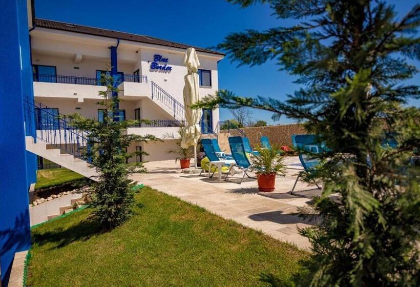 پانسیون Blue Border