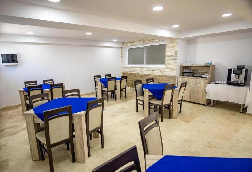 پانسیون Blue Border