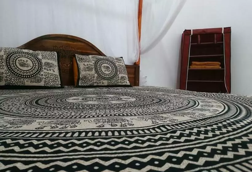 Majatalo Little Mount Guest House