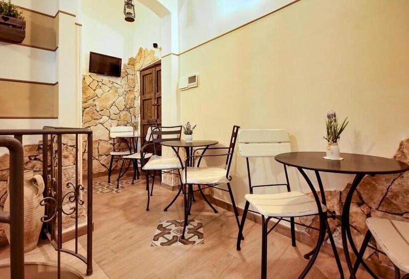 تختخواب و صبحانه La Corte Di Angelica