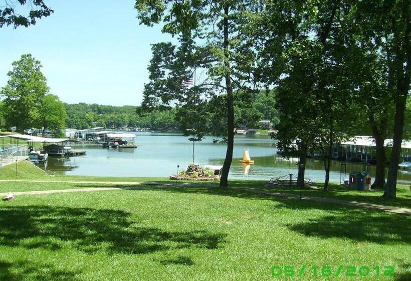 אתר נופש Buddy S Harbor