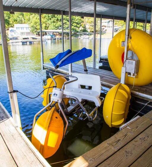 אתר נופש Buddy S Harbor