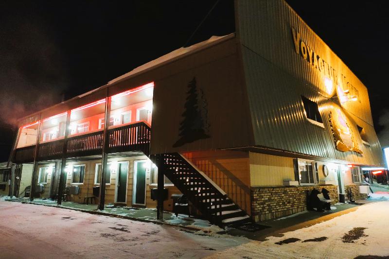 Voyageur Motel