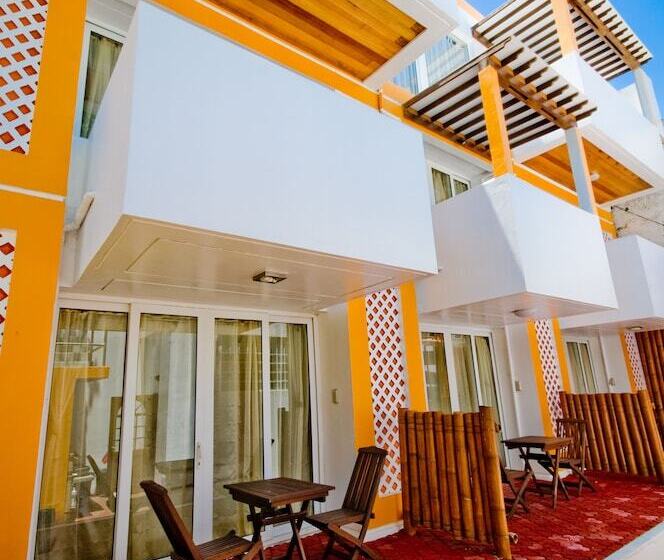 Calypso Beach & Dive Resort