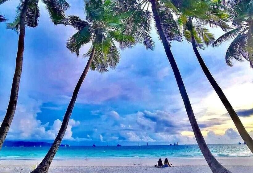 Calypso Beach & Dive Resort