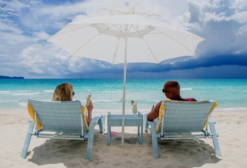 Calypso Beach & Dive Resort