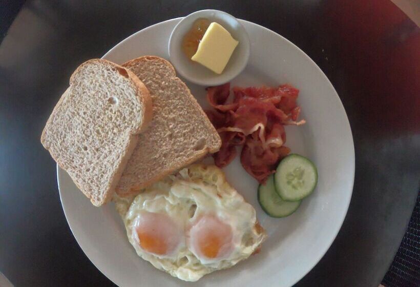 Calypso Beach & Dive Resort