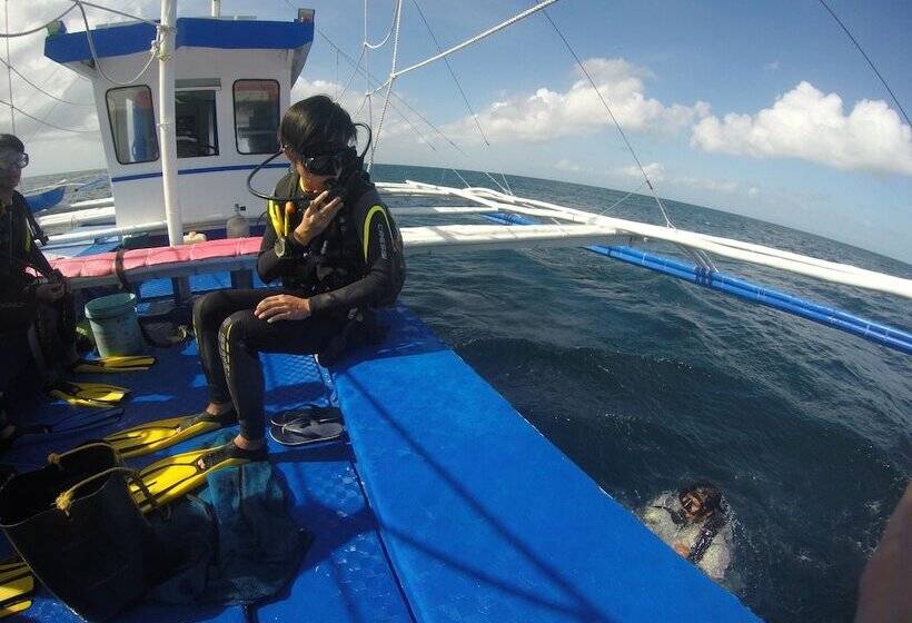 Calypso Beach & Dive Resort