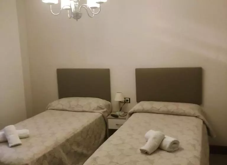 פונדק Alojamiento Catamarán