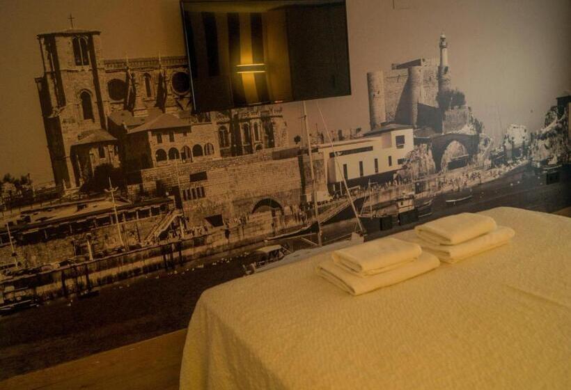 簡易ホテル Alojamiento Catamarán