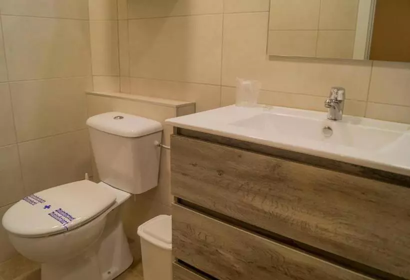 פונדק Alojamiento Catamarán