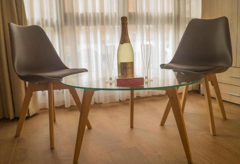 簡易ホテル Alojamiento Catamarán