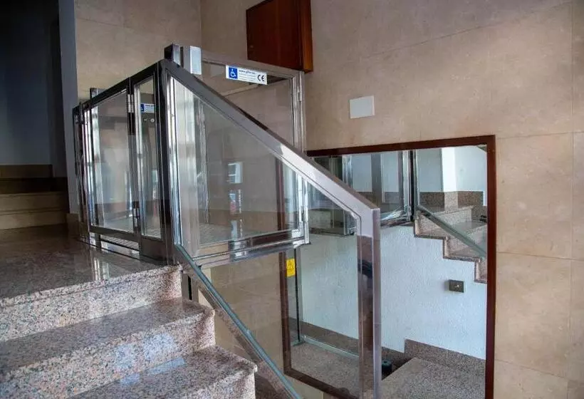 פונדק Alojamiento Catamarán